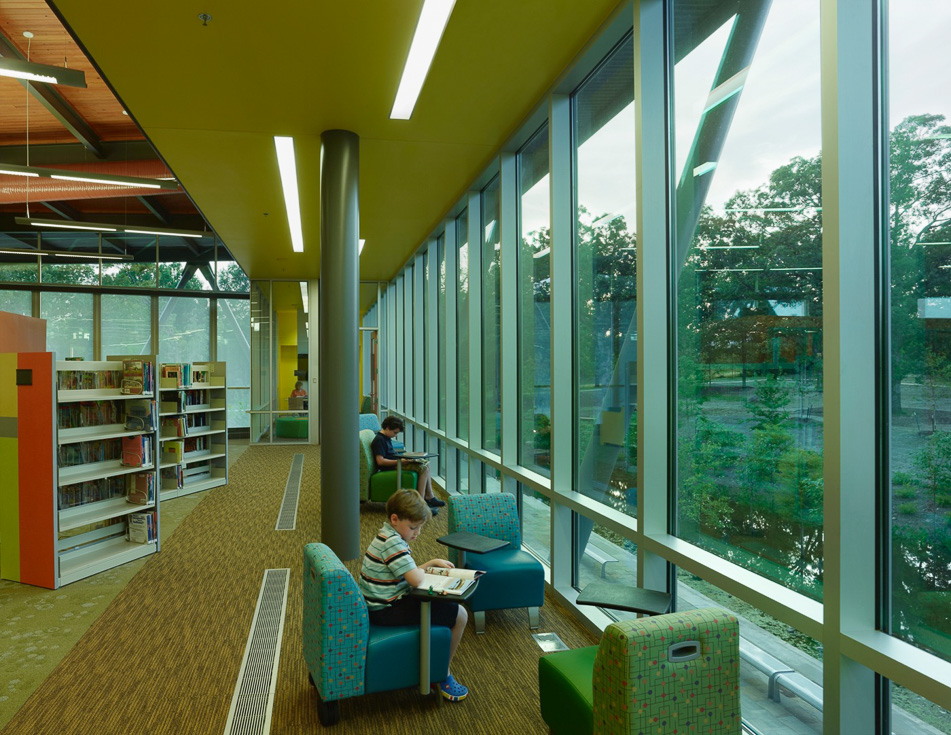 The Hillary Rodham_03.jpg